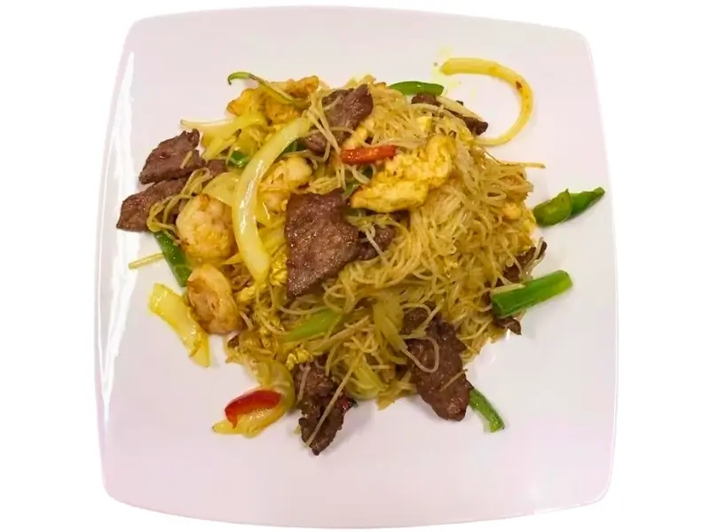 Singapore noodles with beef, shrimp, eggs, and mixed veggies at Yumi's kitchen, a Asian Restaurant in Albuquerque